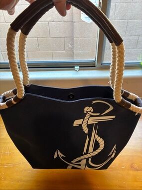 Nautical Anchor Tote Bag - Navy and Cream
NWT